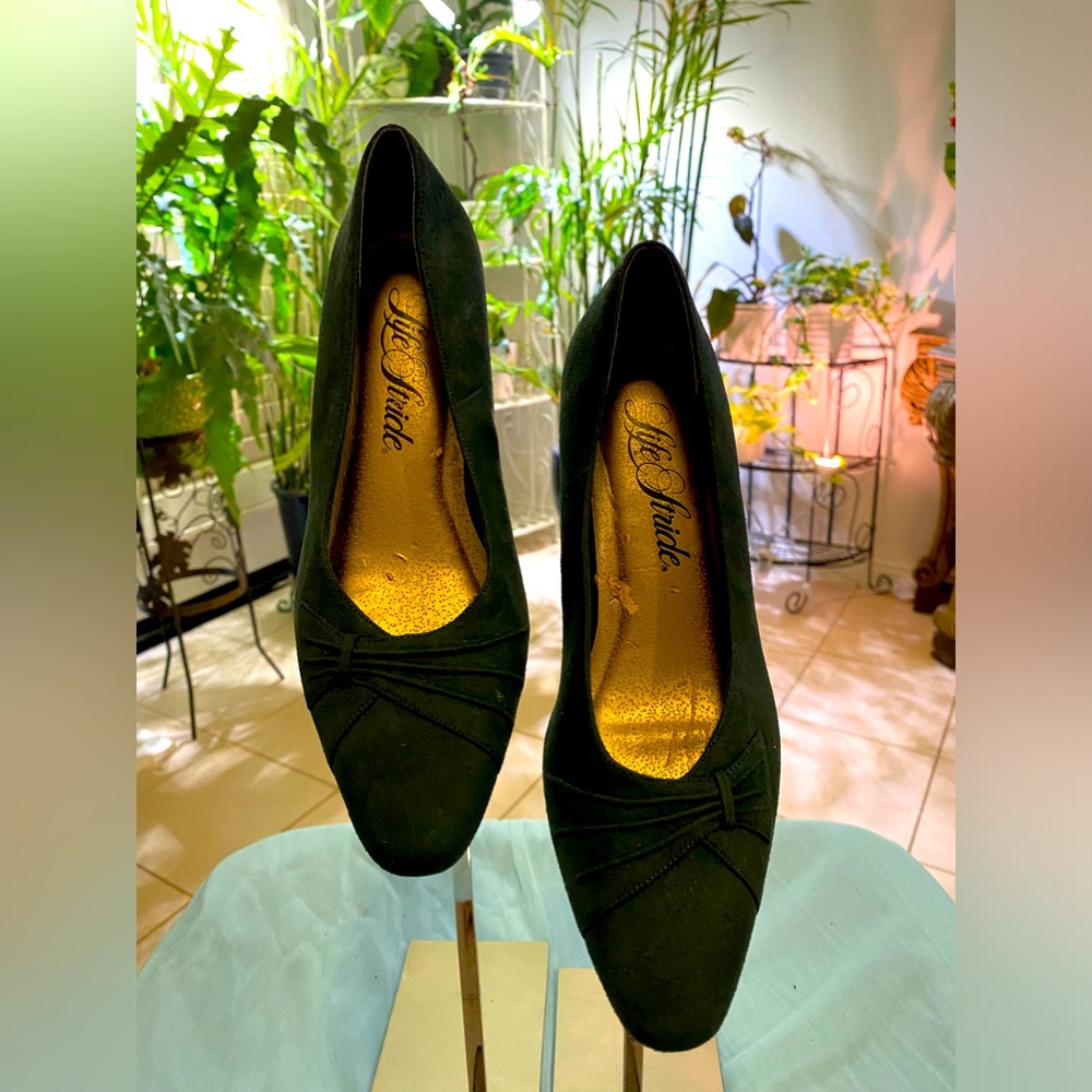 J.W ROBINSONS SUEDE DARK GREEN HEELS